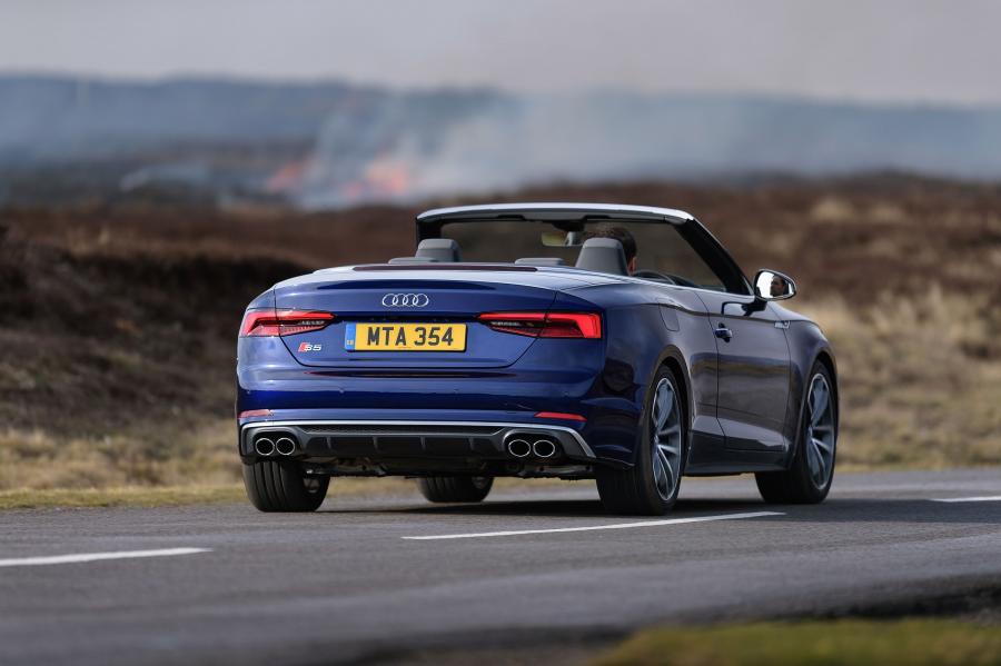  Audi S5 Cabriolet 2017 года  (UK) (фото 22 из 40)